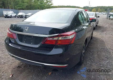 2017 Honda Accord Lx z USA, uszkodzony, nr VIN 1HGCR2F30HA301164